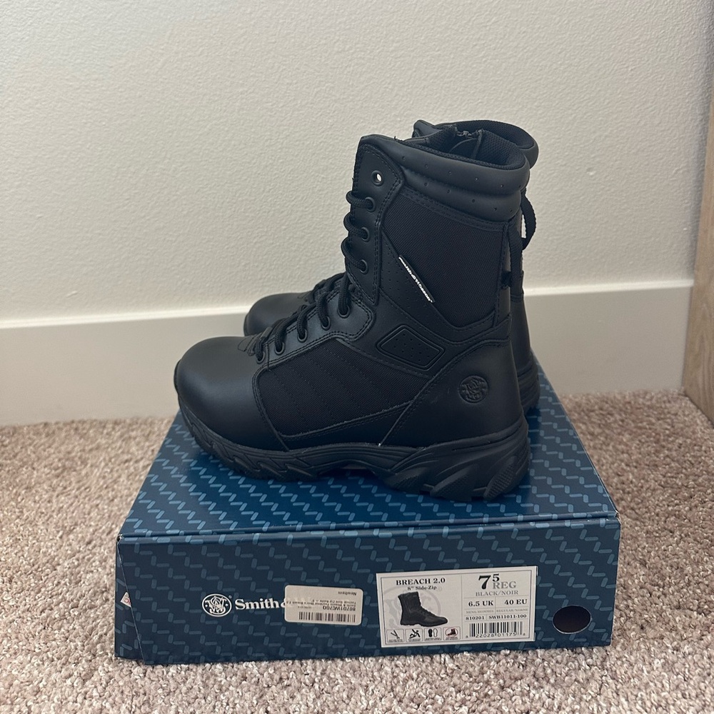 Smith & Wesson Men's Footwear Breach 2.0 8" Side Zip Military and Tactical Boot - Picture 2 of 7